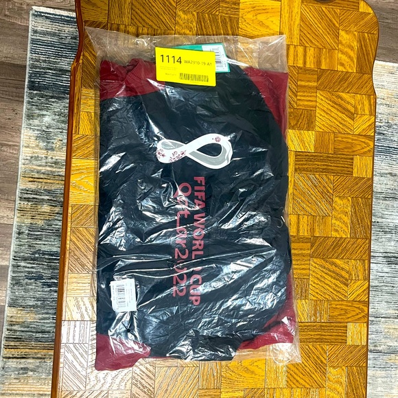 FIFA World Cup Premium Fleece Hoodie - Outerstuff Men's - Picture 4 of 7